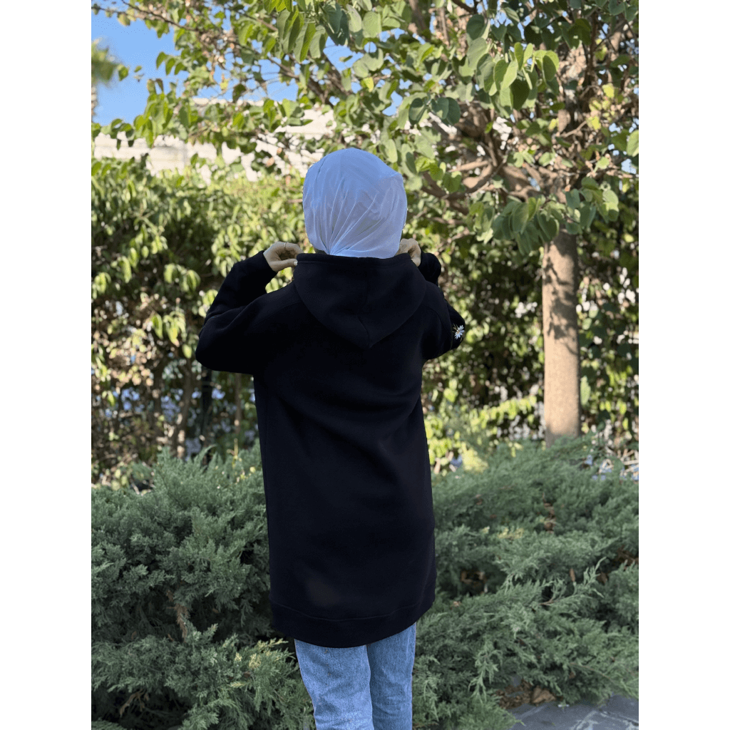 Trendy Embroidered Oversize Hoodie - Image 3